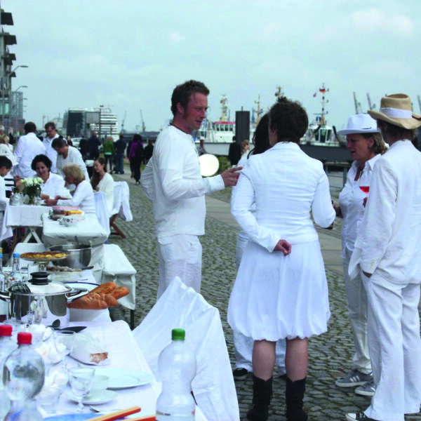 OXMOX Tipp: Hamburg picknickt weiß