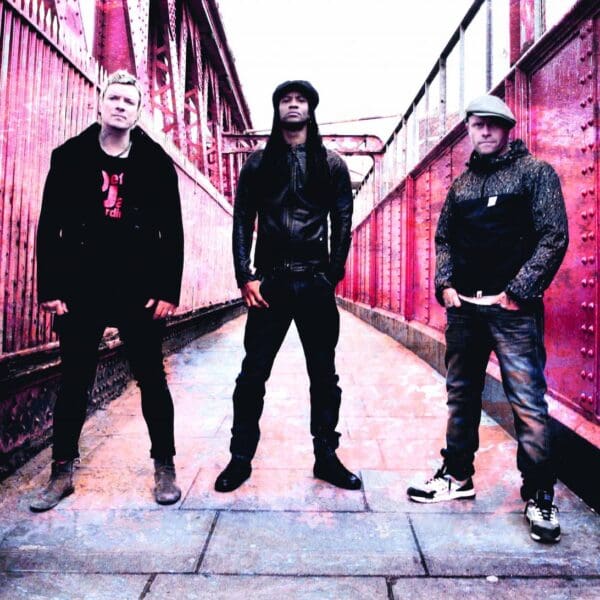 OXMOX Interview: THE PRODIGY – „Chaos hält das Gehirn jung“