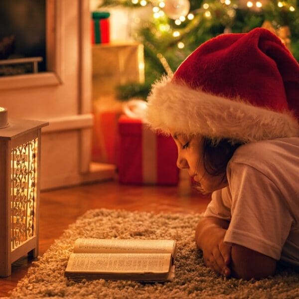 Weihnachten zwischen den Seiten – Diese Bücher gehören unter den Baum