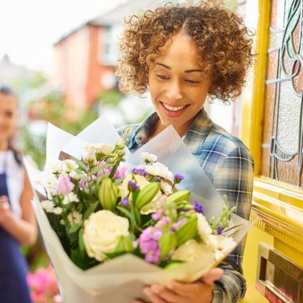 Blumen verschicken: Online-Service oder ganz einfach selbst versenden