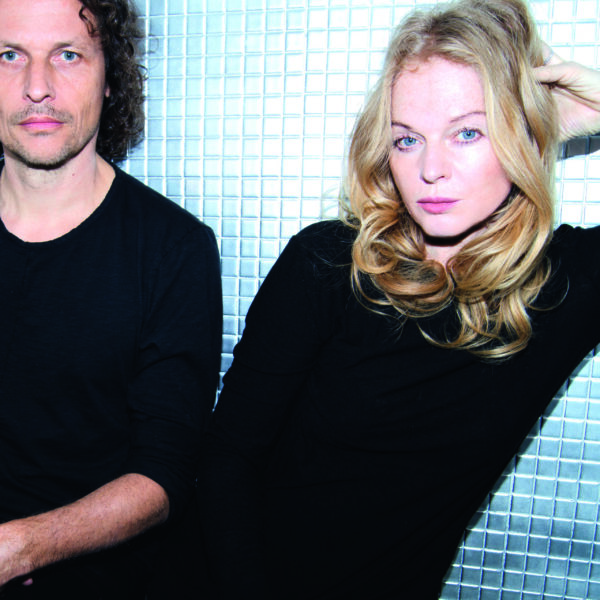 Do., 26., Mai, 2raumwohnung, edel-optics.de Arena & Billy Bragg, Knust