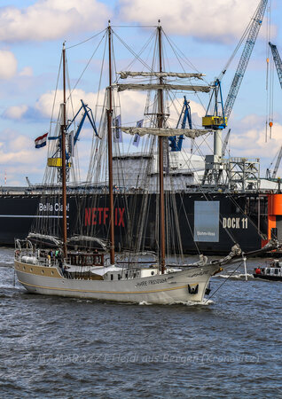 Die Peking (ein Viermaster) ist wieder in Hamburg