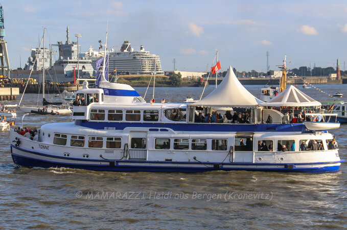 Die Peking (ein Viermaster) ist wieder in Hamburg