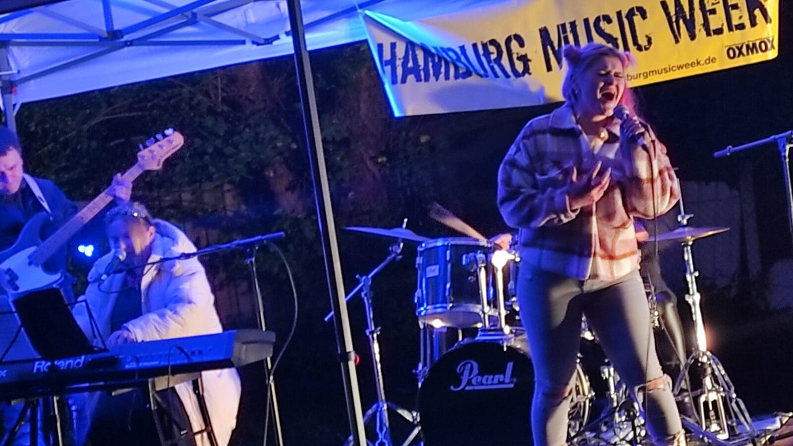 Review: Hamburg Music Week (28.9.) – Mit Gniechel (Mod.), RockAntrieb und Brigade